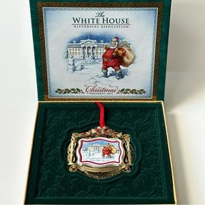 WHHA 2011 Christmas Ornament, Santa Visits the White House